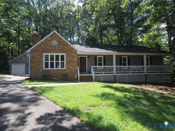 2809 Anglewood Dr, Chester, VA 23831