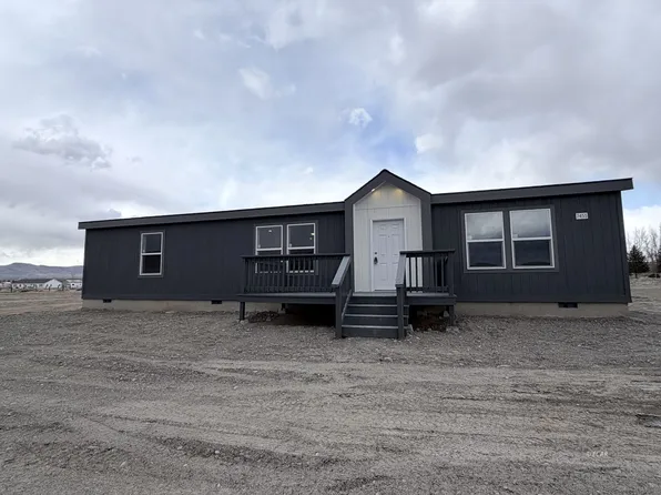 7455 Frontier Dr, Elko, NV 89801