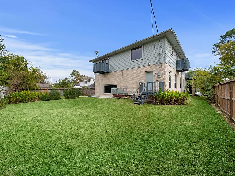 2523 Baycrest Dr — Photo 29