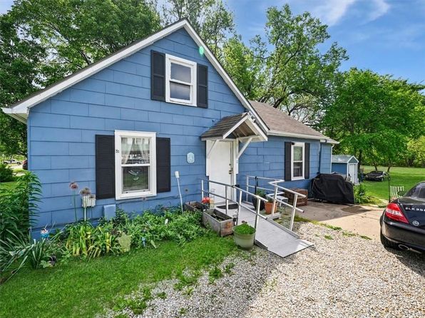 1829 Dakota St, Leavenworth, KS 66048