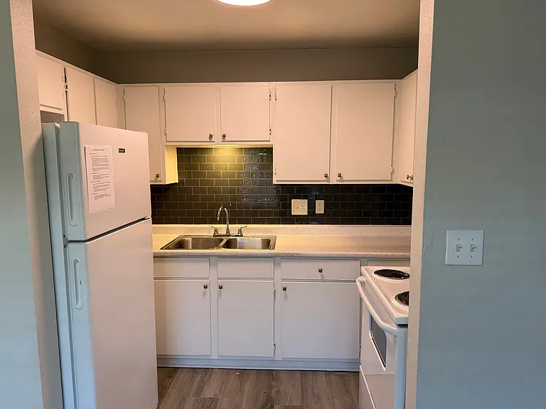 Southcross Villas — Photo 27