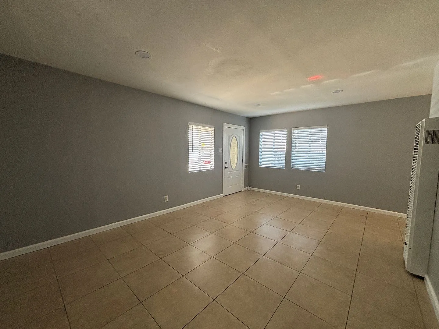 Charming West Lancaster Duplex — Photo 4