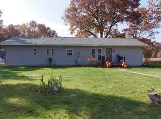 4371 Oak Rd, Twin Lake, MI 49457