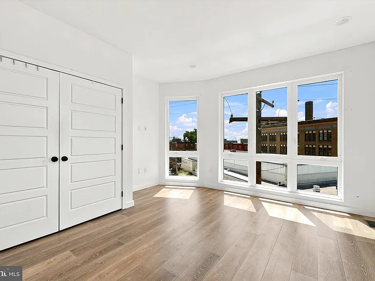 1729 Francis St #4 — Photo 14