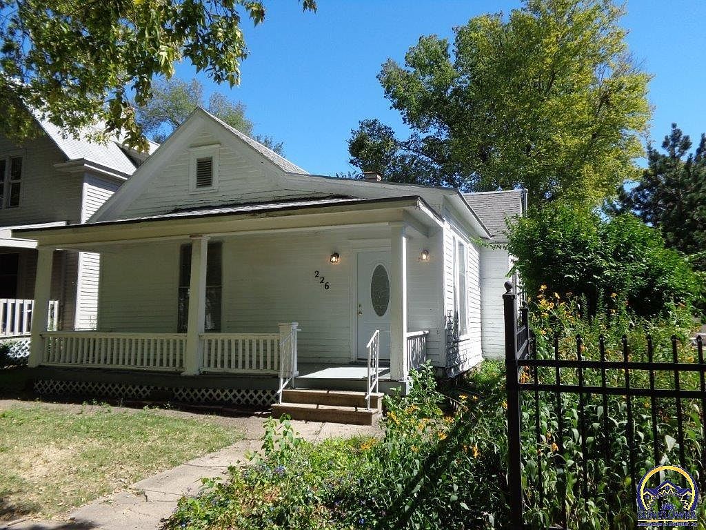 226 SW Fillmore St, Topeka, KS 66606 Zillow