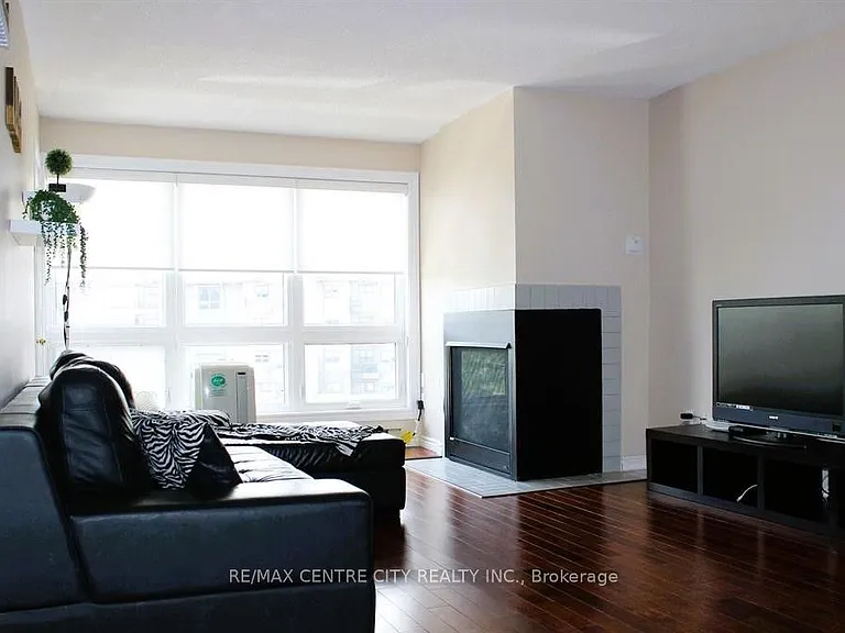 1 Jacksway Cres #309 — Photo 6