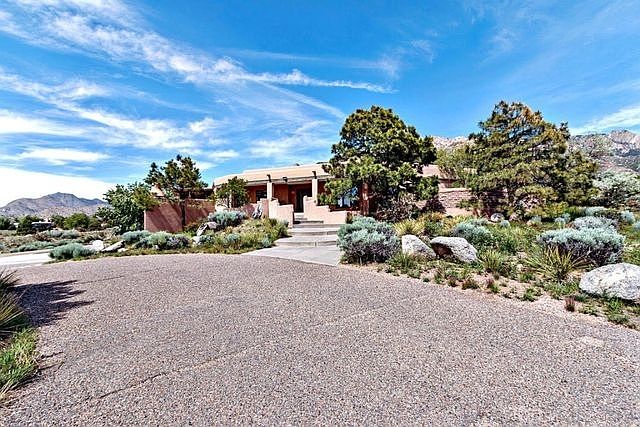 For Sale: 665-5 Roadrunner Ln NE, Albuquerque, NM 87122