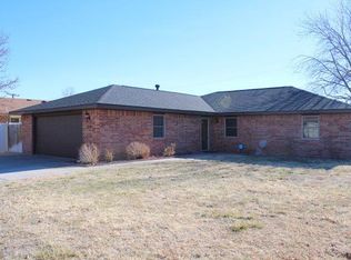 1221 S Grant Ave, Liberal, KS 67901