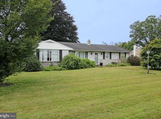 421 Hilltop Rd, Myerstown, PA 17067