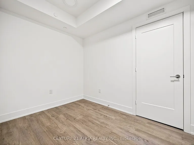 858 Dupont St #532 — Photo 17