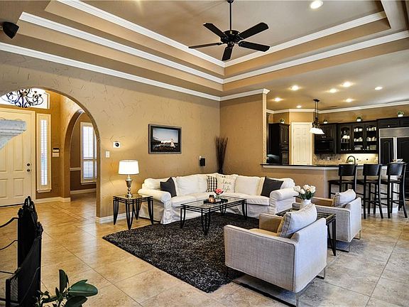 5th image of 2418 Creekside Cir N