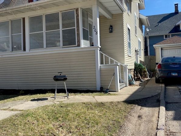 208 John St, Dekalb, IL 60115