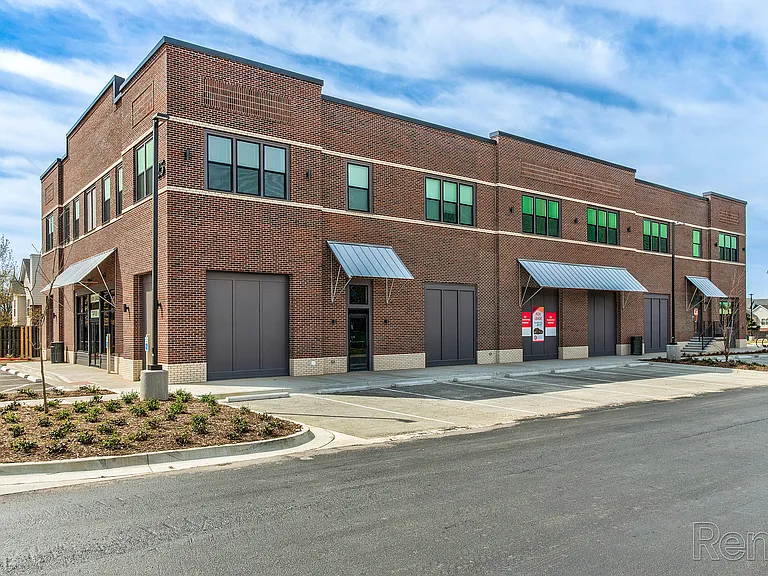 Centerstone Market + Lofts — Photo 34