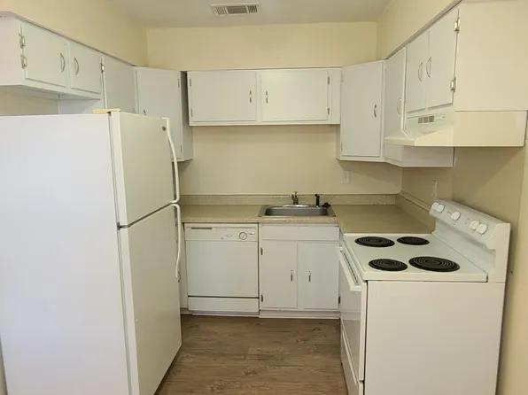 1200 Mill Rd APT 302, Gulfport, MS 39507