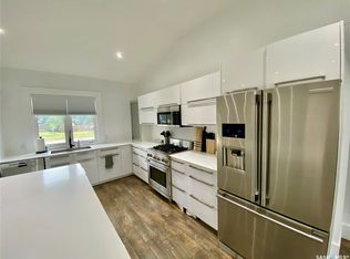 837 Prospect Ave, Oxbow, SK S0C2B0