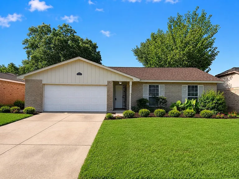 6514 Summer Ridge Dr — Photo 1