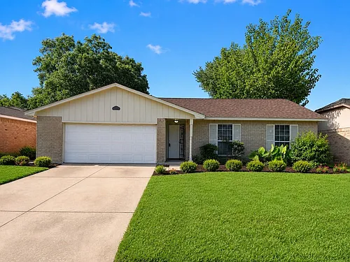 6514 Summer Ridge Dr Photo 1