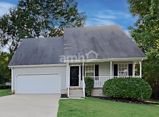 203 Blue Lake Ln, La Vergne, TN 37086