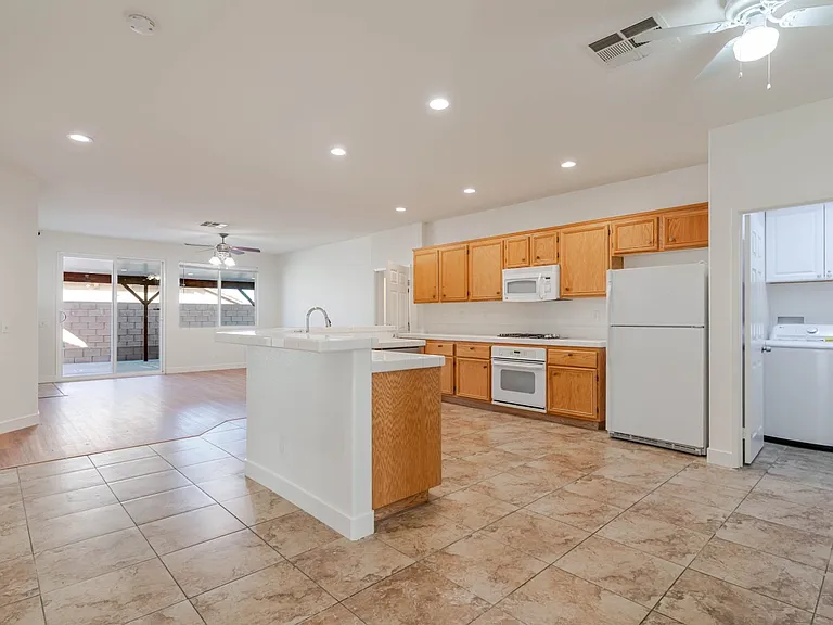 5059 Keston Dr — Photo 12