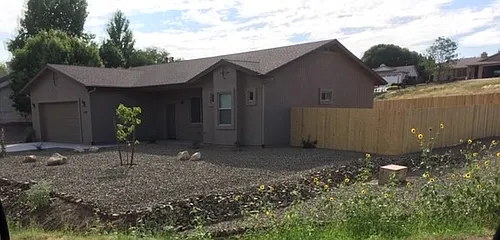 5326 N Mission Ln Photo 1