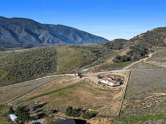 3rd image of 990 Mesa Valley Rd