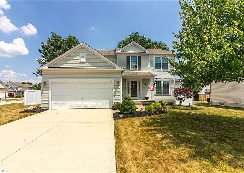 1st image of 967 Caxton Ln