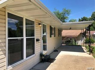 10262 Valley Dr, Saint Louis, MO