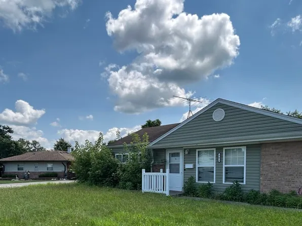 303 Sauganash St, Park Forest, IL 60466