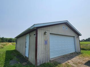 5610 Gleason Rd, Emmett, MI 48022