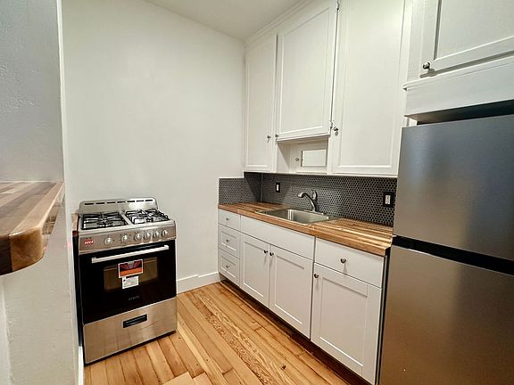 5th image of 527 S Hobart Blvd APT 206