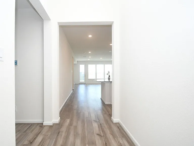3043 Kastania Ln — Photo 39