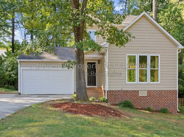 1202 Belhaven Rd, Cary, NC 27513