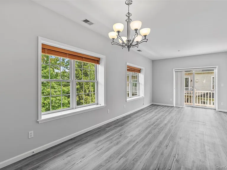 1410 Half Moon Bay Dr — Photo 12