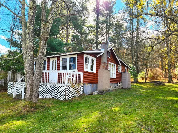 28 E Oak Street, Smallwood, NY 12778