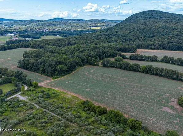 Wellwood Dr, Tunkhannock, PA 18657