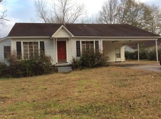 1002 4th St, Collins, MS 39428