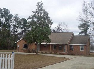 442 Altamaha Rd, Jesup, GA 31545