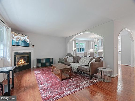 4th image of 5209 Pumphrey Dr