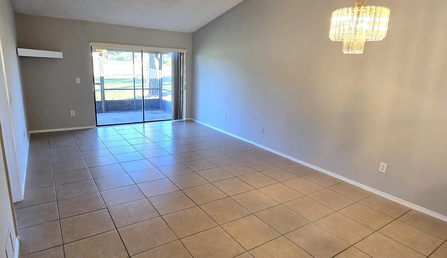 136 Pine Island Cir - 136 Pine Island Circle — Photo 2