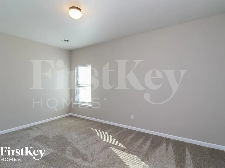 3827 Humber Ct — Photo 12