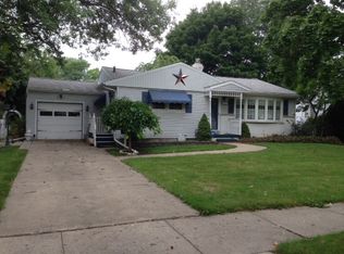 2314 Pleasant Grove Rd, Lansing, MI 48910