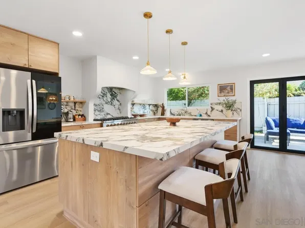 5415 El Arbol Dr, Carlsbad, CA 92008