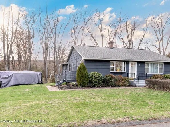 8 Vans Terrace, Lake Katrine, NY 12449