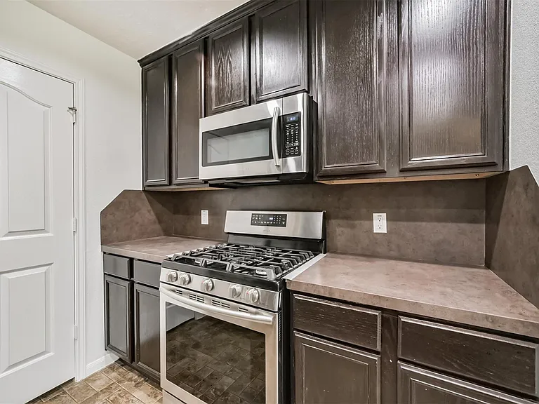 9334 Valley Tree Ln — Photo 14