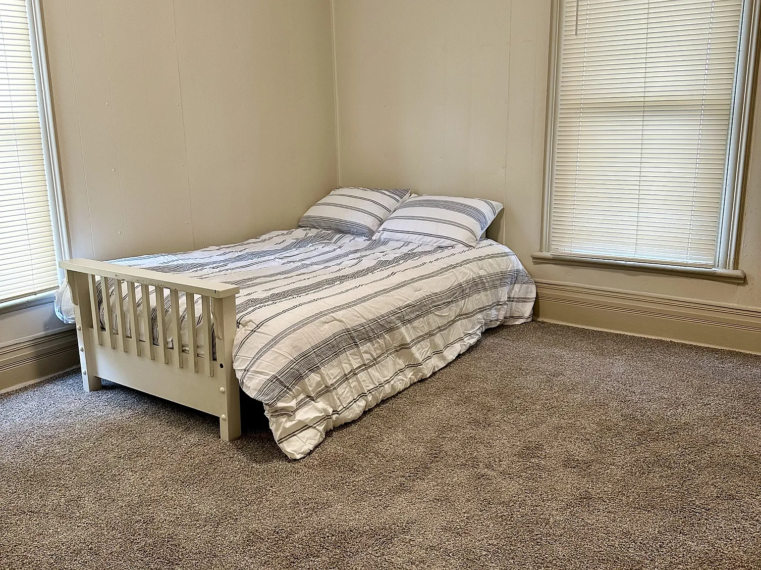 2123 C Avenue (The Crystal on C Avenue) - 3 — Photo 2