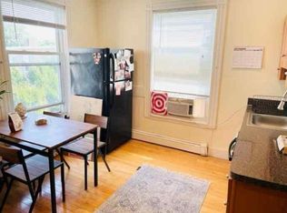 181 Erie St APT 3, Cambridge, MA 02139