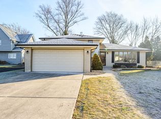 10255 Charles Ave, Palos Hills, IL