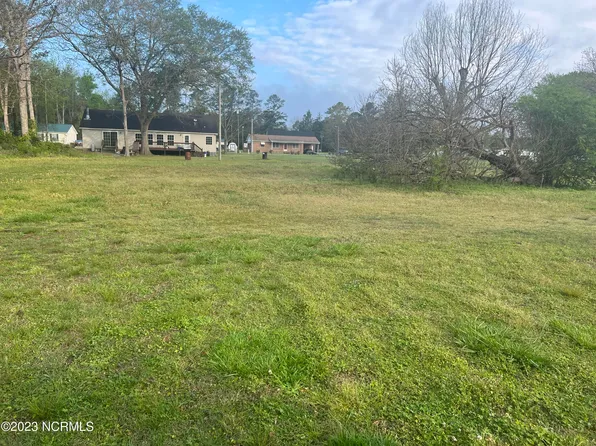 604 W North Street, Roseboro, NC 28382