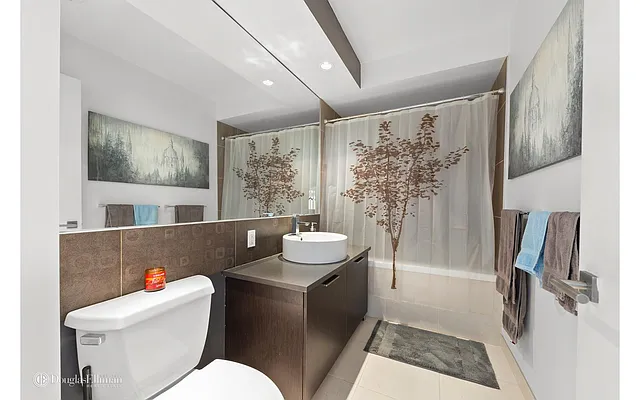 Rented by Douglas Elliman | media 17