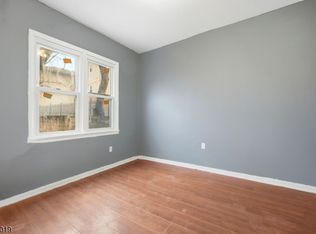375 6th Ave W APT 1, Newark, NJ 07107